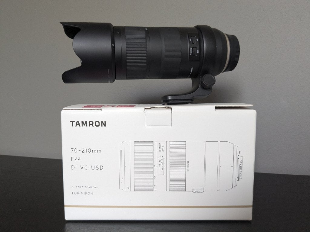 Tamron 70-210mm f/4 Di VC USD (Nikon) + Statiefgondel, Zo goed als nieuw, Telelens, Ophalen of Verzenden, Zonnekap
