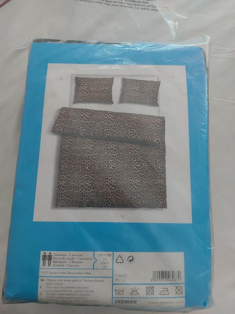 Nieuw dekbedovertrek 200x200 met dierenprint, Ophalen of Verzenden, Nieuw, Tweepersoons, Dekbedovertrek