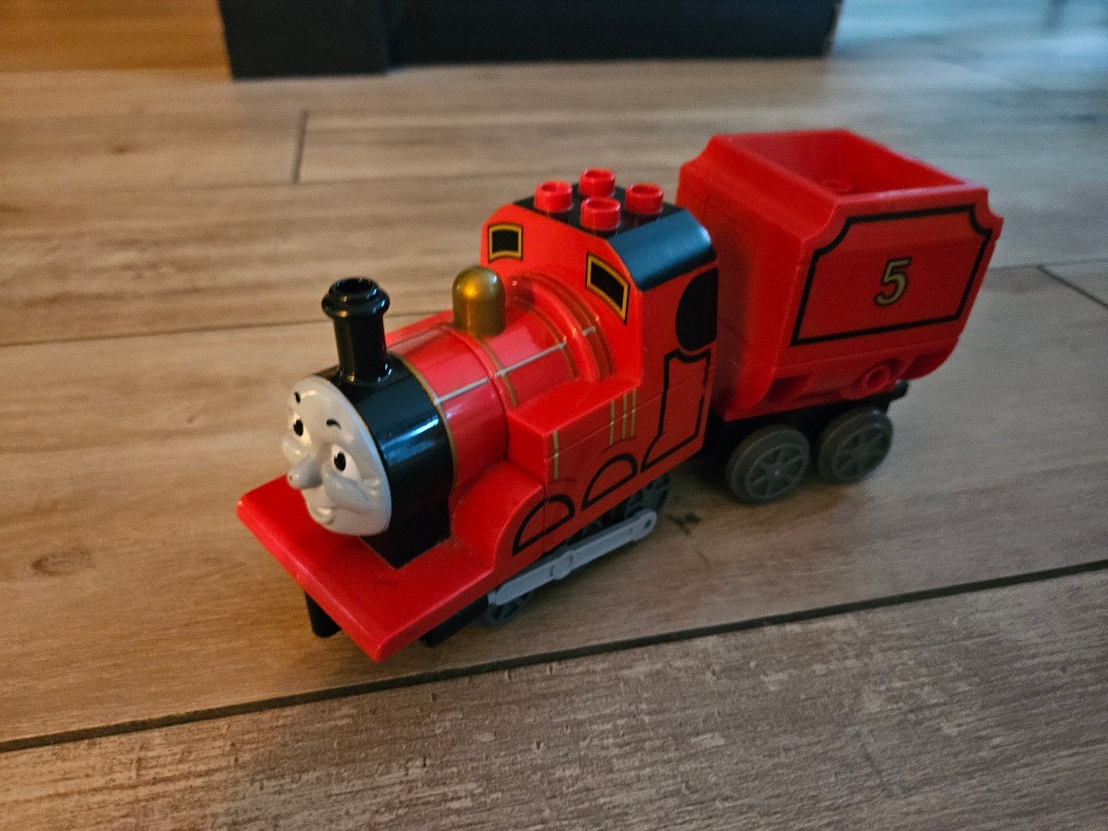 Thomas de Trein James locomotief met wagon, Ophalen of Verzenden, Gebruikt