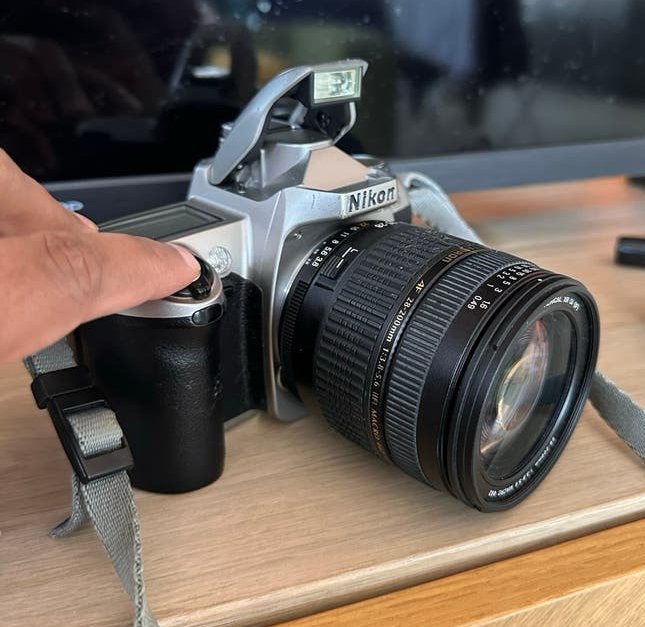 Nikon F65 Spiegelreflexcamera met 2 lenzen en klep, Ophalen, Gebruikt, Spiegelreflex, Nikon