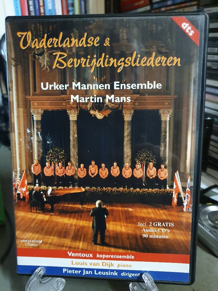 Vaderlandse & Bevrijdingsliederen - Urker Mannen DVD+2CD, Cd's en Dvd's, Alle leeftijden, Ophalen, Zo goed als nieuw