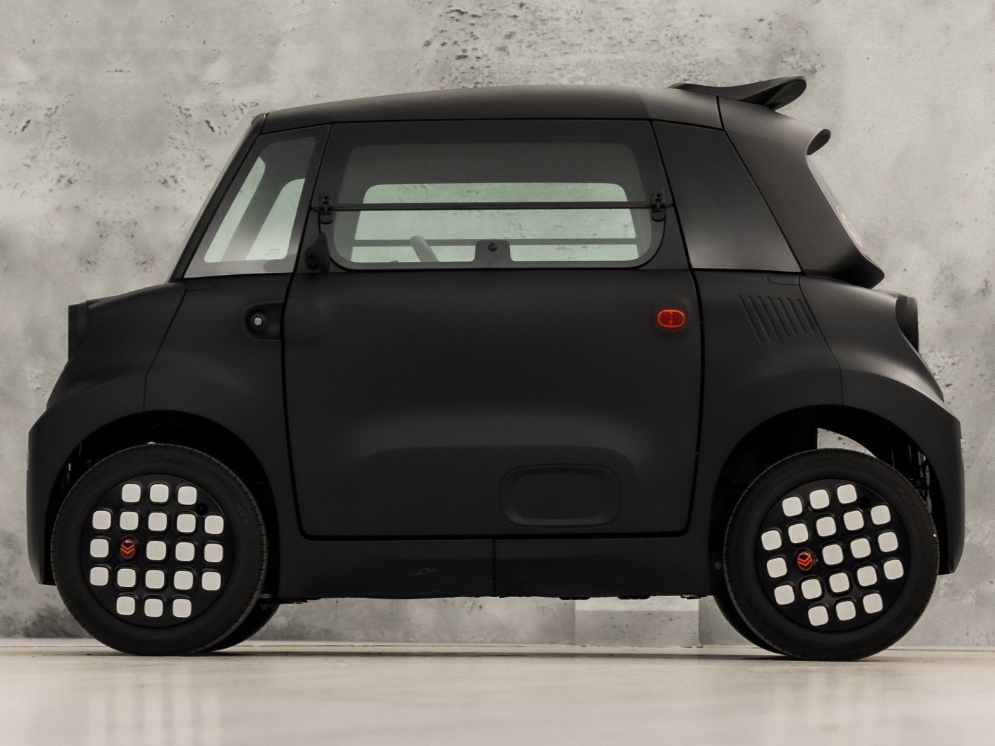 Citroën Ami Ami Dark Side Sport (PANORAMADAK, DIRECT LEVERB, Automaat, 12 maanden, Zwart, 2 stoelen