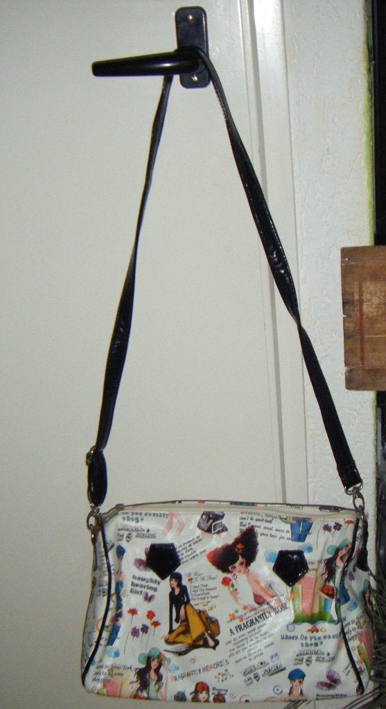 Nieuwe tas,vintage print,schouderriem,gevoerd,retro,pin-up, Ophalen of Verzenden, Nieuw, Schoudertasje