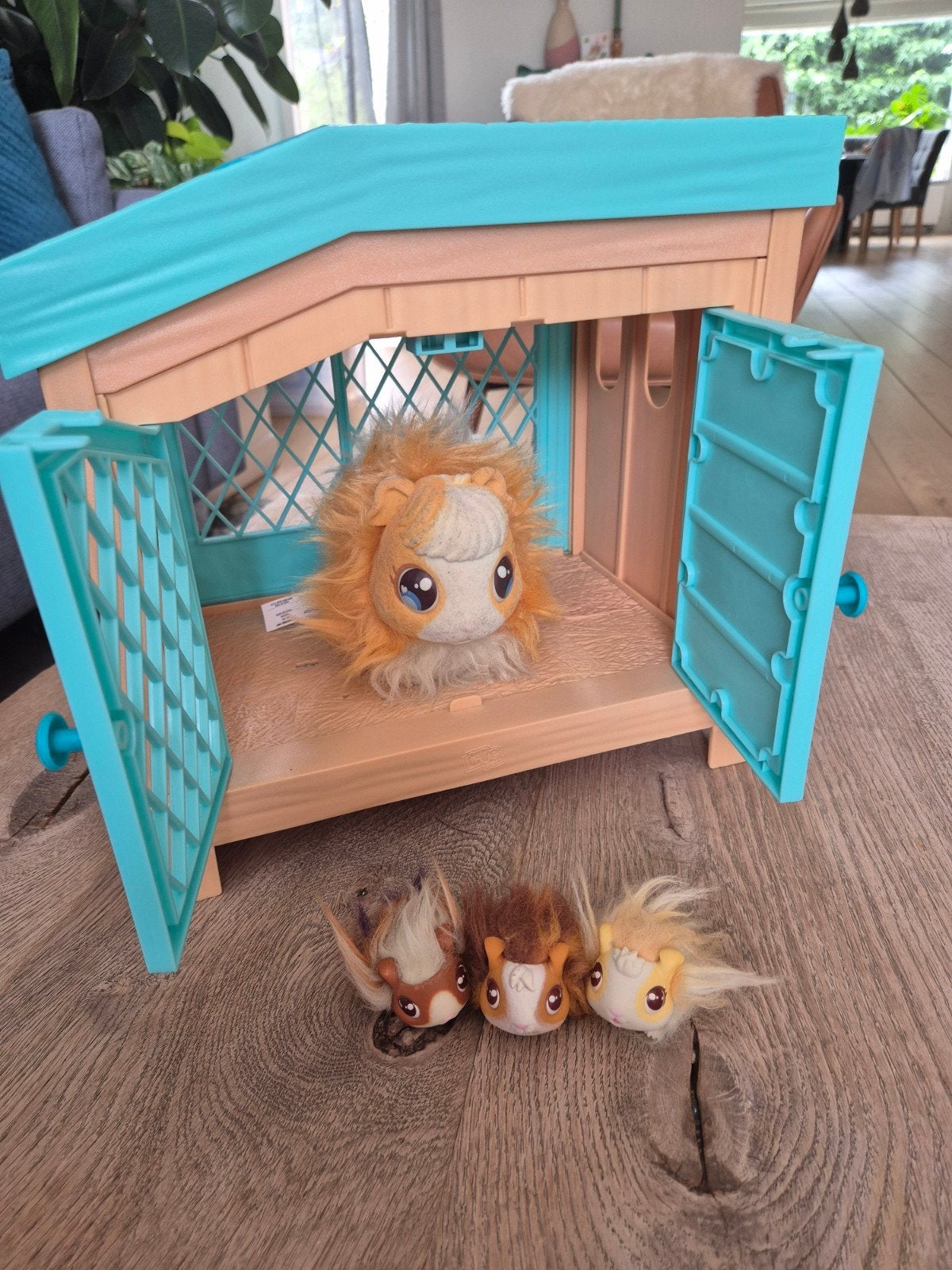 Little Live Pets mama surprise cavia, Ophalen of Verzenden, Zo goed als nieuw, Jongen of Meisje