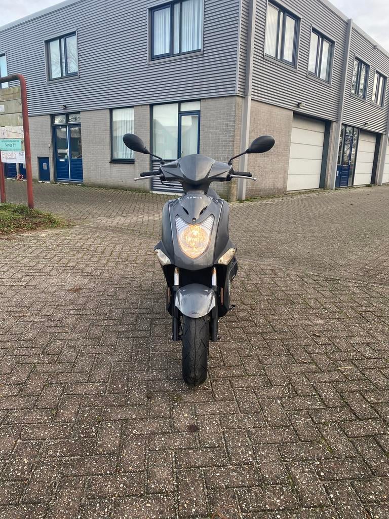 Kymco Agility FR 50 4T 12” 2017 45 KM Glans Grijs, Fietsen en Brommers, Scooters | Kymco, Ophalen, Maximaal 45 km/u, 49 cc, Zo goed als nieuw