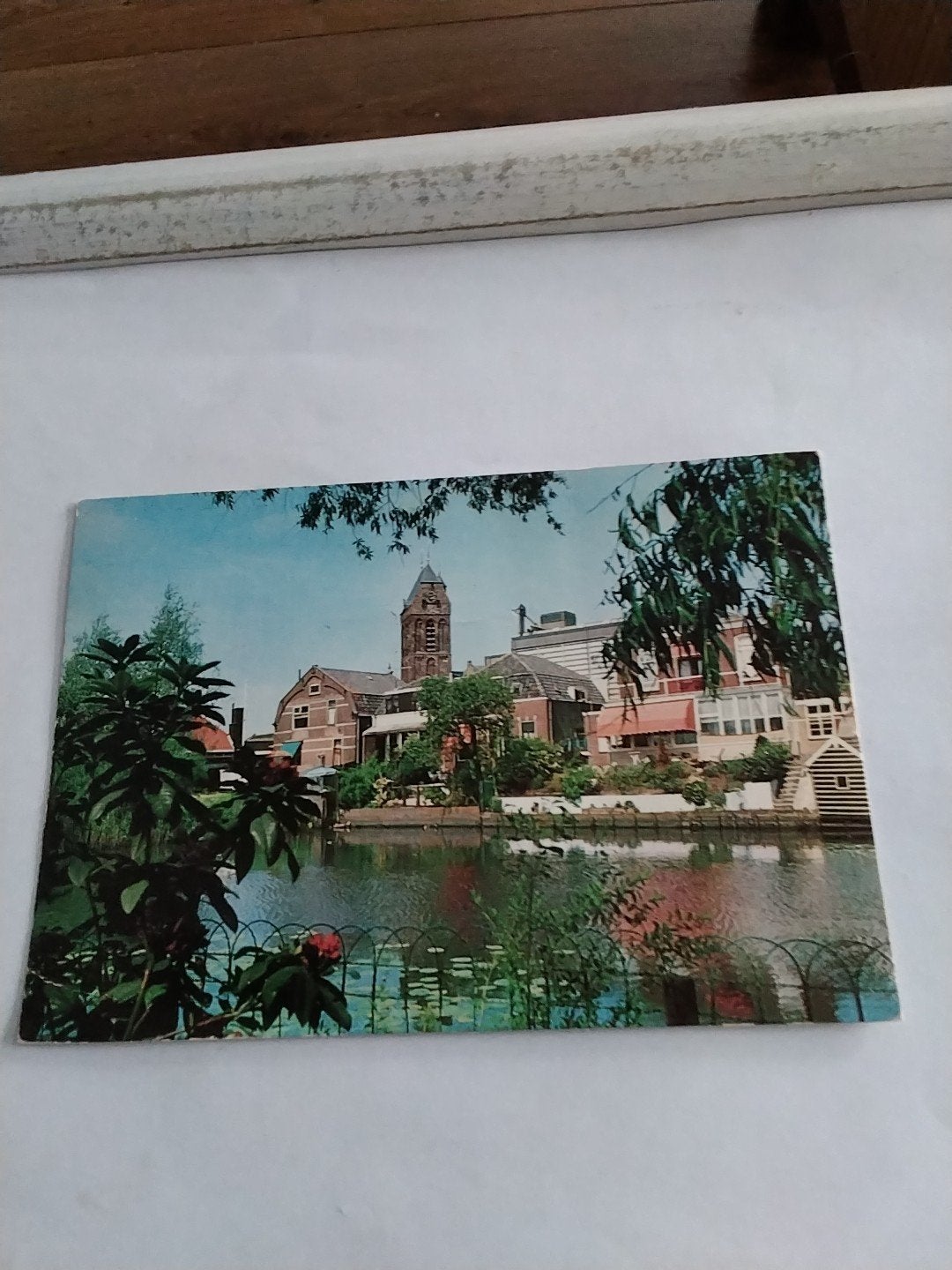 Oudewater Ansichtkaart - Kleine gracht met Herv. Kerk (1976), Ophalen of Verzenden