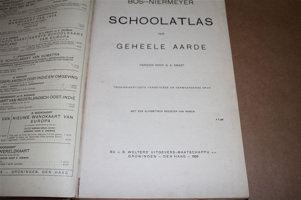 Bos - Niermeyer Schoolatlas der geheele Aarde. 1929., Gelezen, Ophalen of Verzenden, Landkaart, 1800 tot 2000