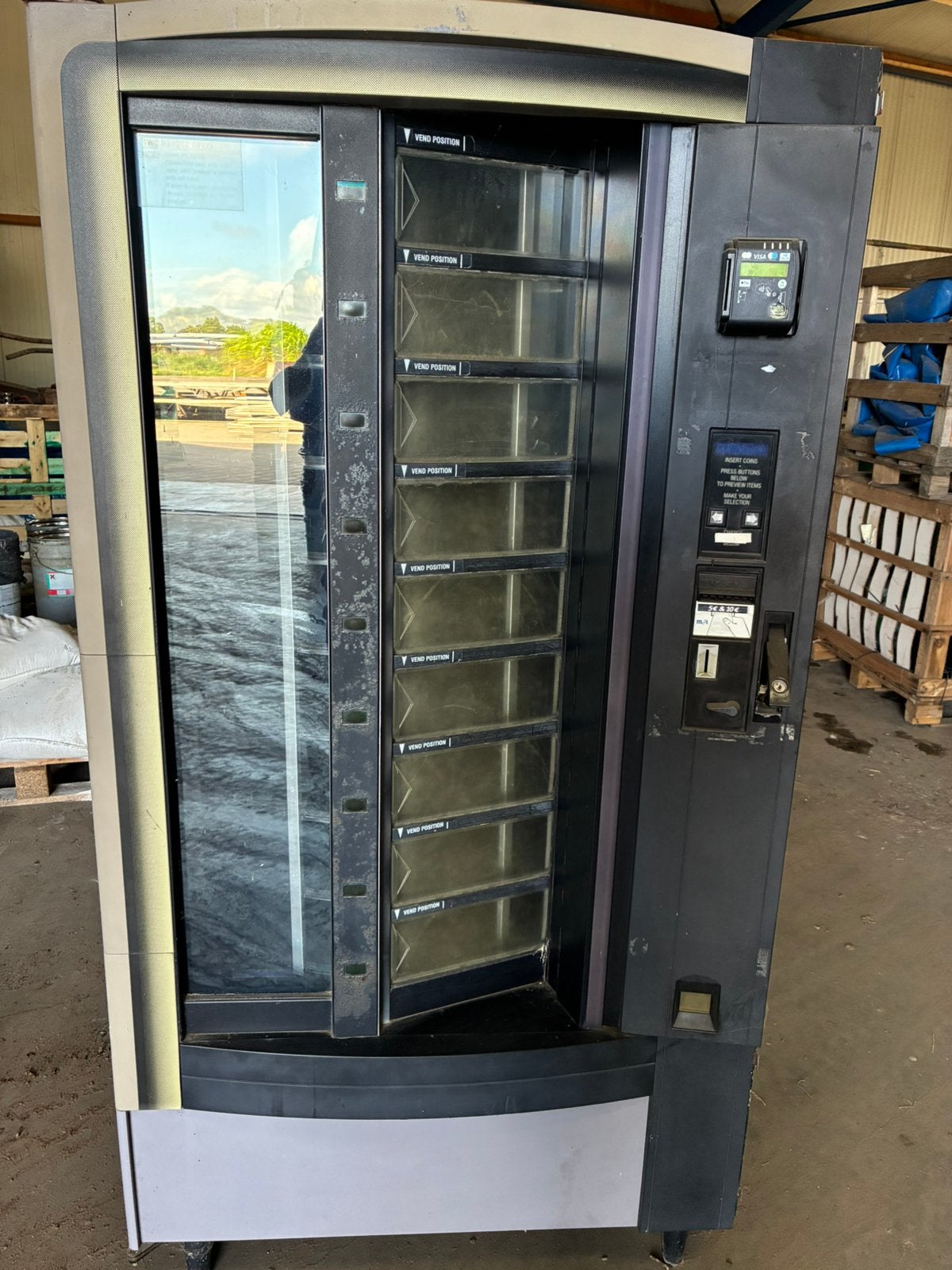 Boerderij verkoop automaat, Ophalen, Gebruikt