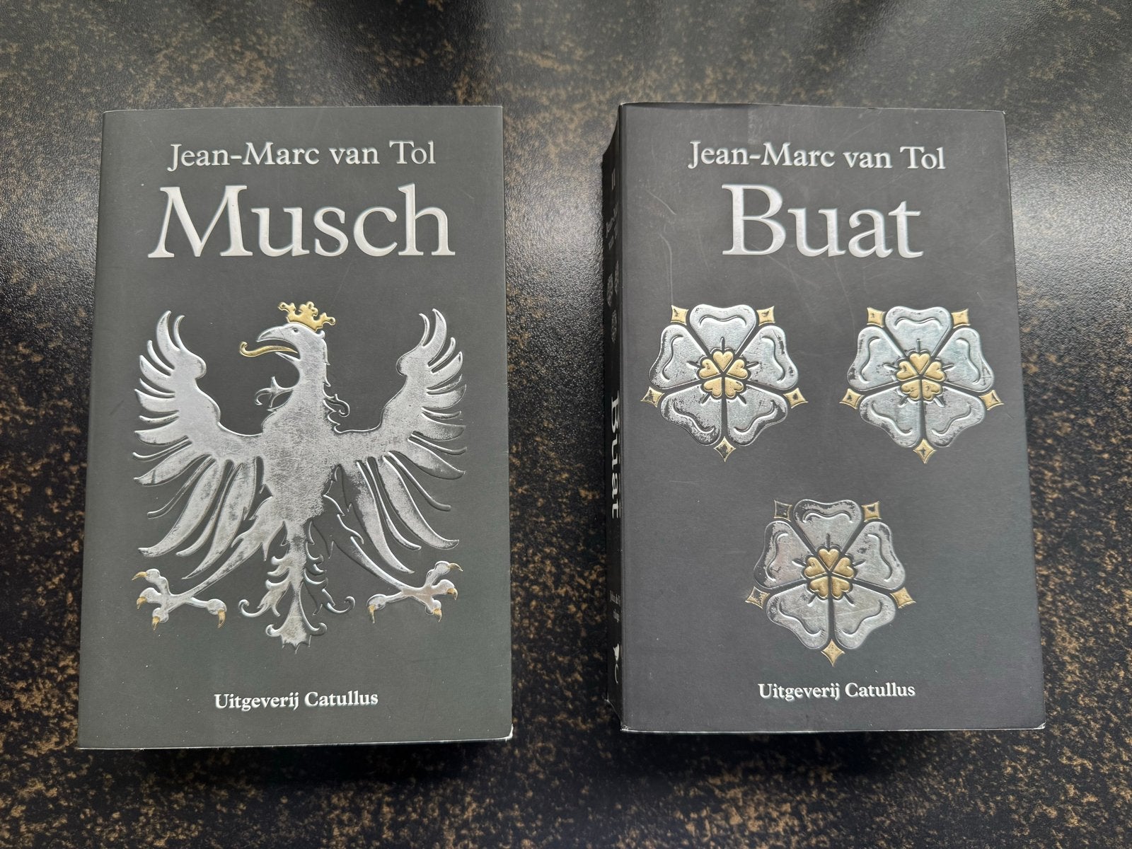 Jean-Marc van Tol - Musch & Buat (Historische Romans), Ophalen, Zo goed als nieuw