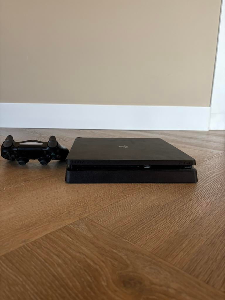 Ps4 met controller, Ophalen of Verzenden, Zo goed als nieuw, Met 1 controller