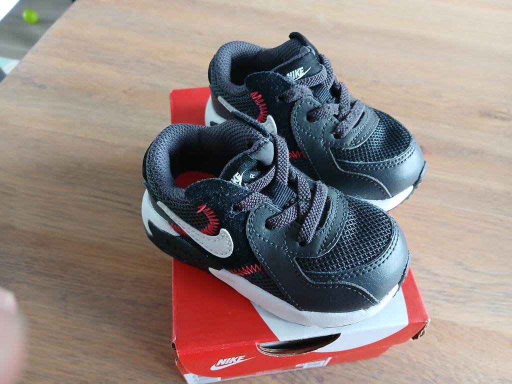 Nieuwe Nike Air Max Excee kinderschoenen maat 19.5, Ophalen, Schoentjes, Jongetje of Meisje, Nieuw