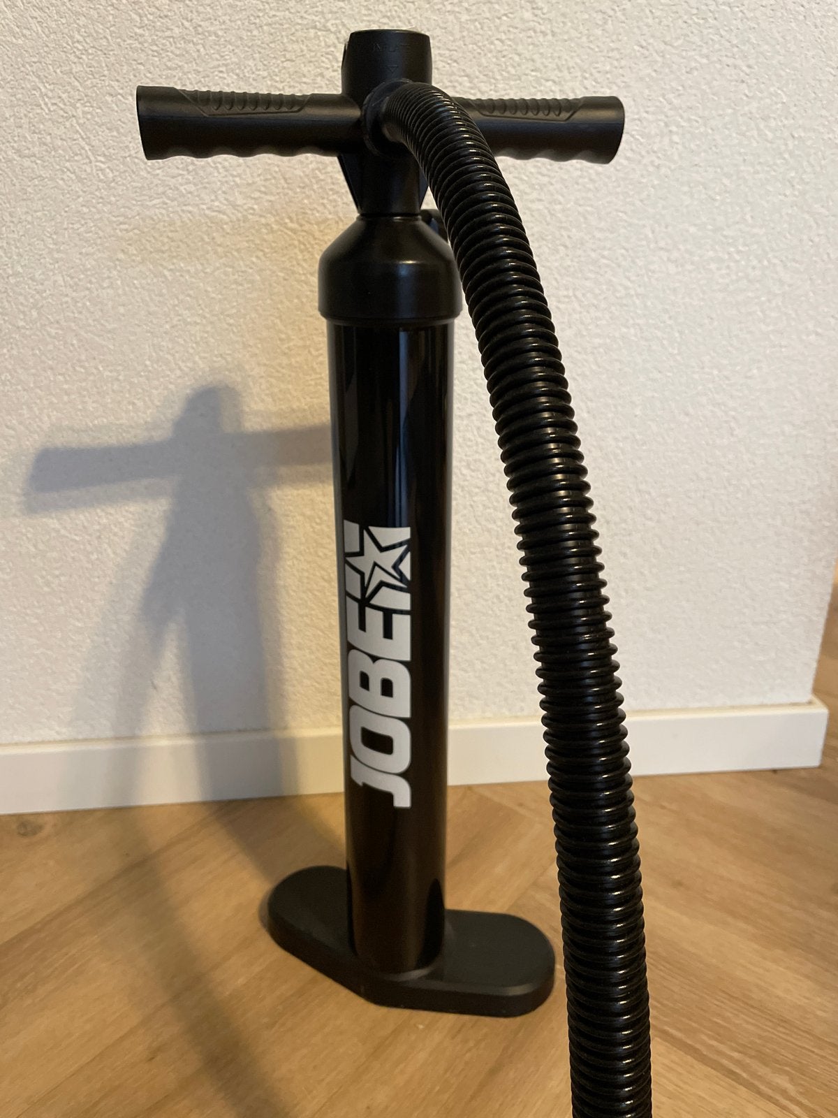 Jobe SUP Pomp met Manometer - Zo goed als nieuw, Watersport en Boten, Ophalen of Verzenden, Zo goed als nieuw