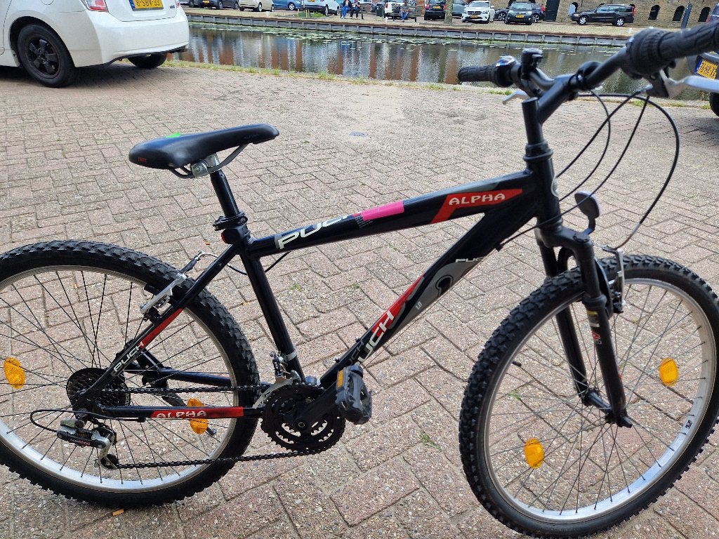 Koop bij ons uw jongensfiets en steun gelijk onze stichting!, Fietsen en Brommers, Ophalen, Zo goed als nieuw, 26 inch of meer