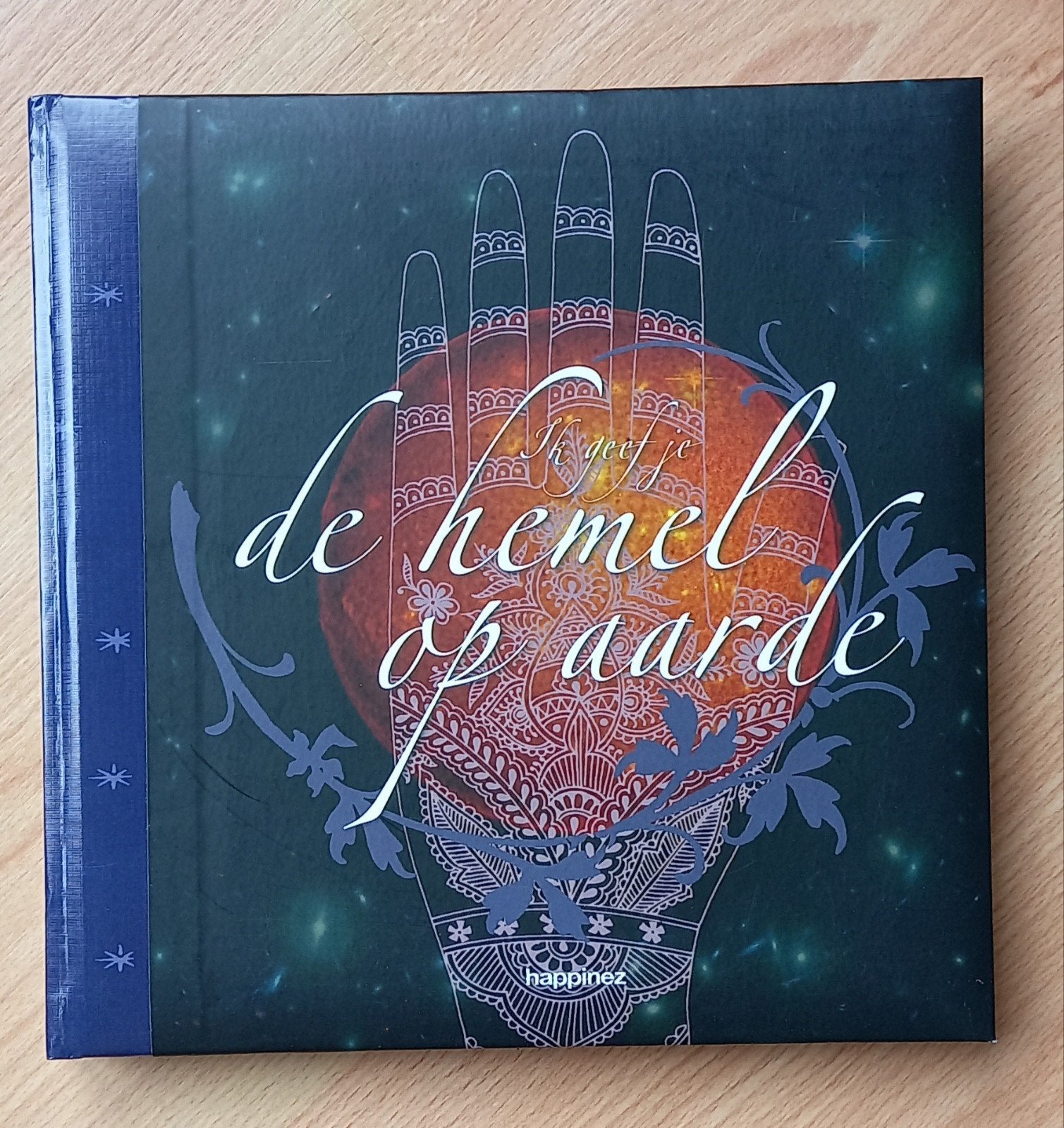 De Hemel op Aarde - Happinez cadeau boek, Achtergrond en Informatie, Nieuw, Ophalen of Verzenden, Happinez