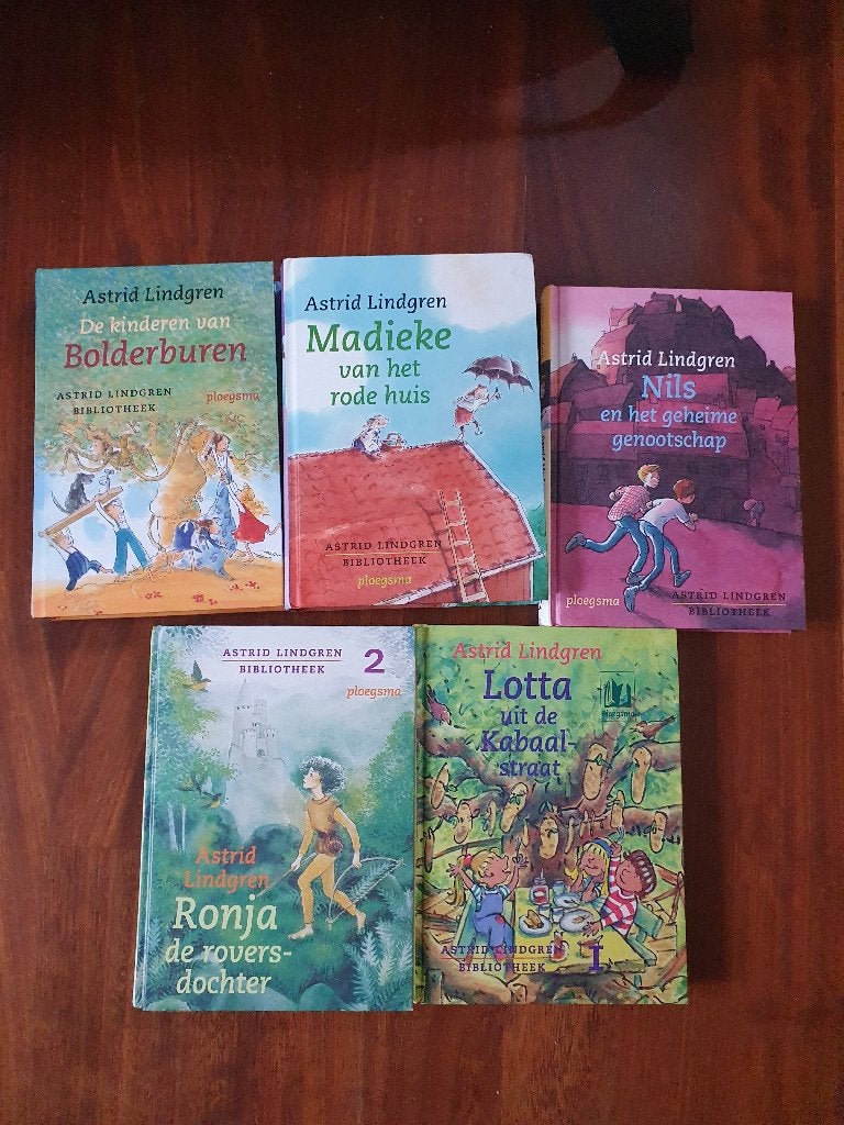 Astrid Lindgren   5x, Ophalen of Verzenden, Zo goed als nieuw, Fictie algemeen