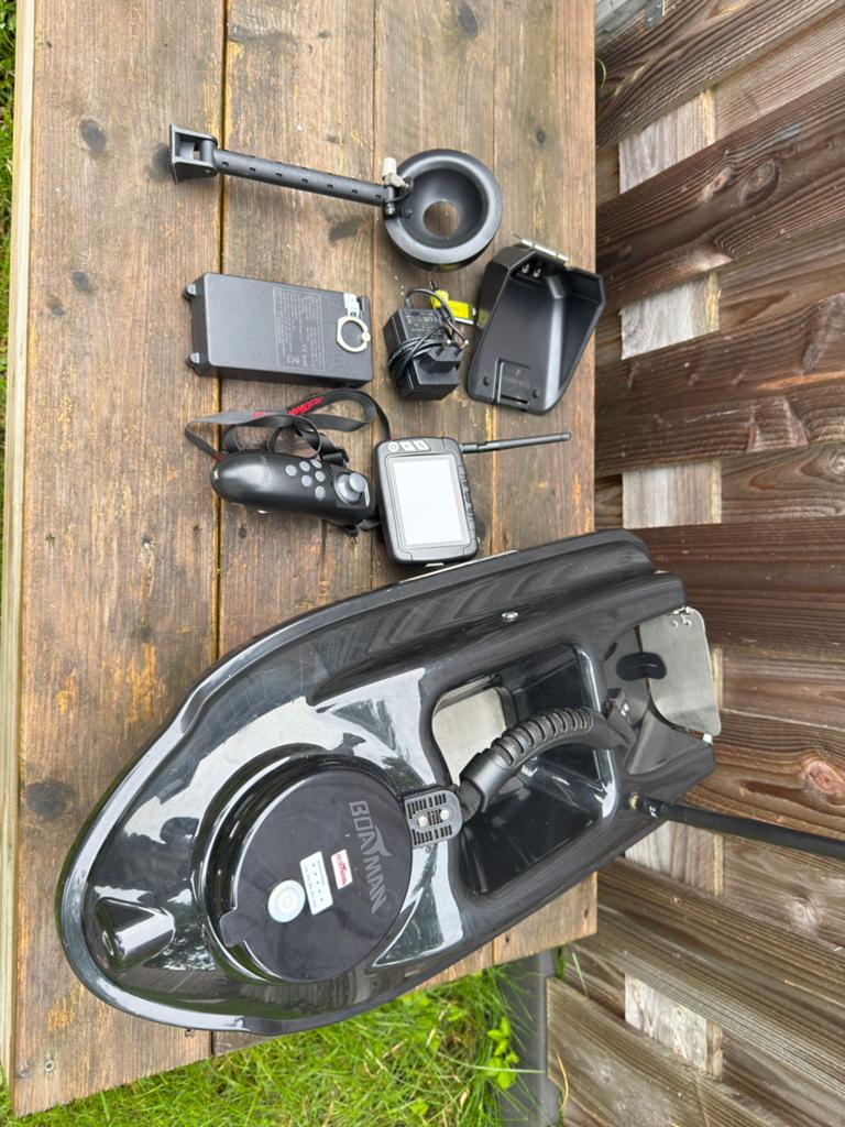 Boatman Actor voerboot met Fishfinder en dieptemeter, Watersport en Boten, Ophalen of Verzenden, Zo goed als nieuw, Overige typen