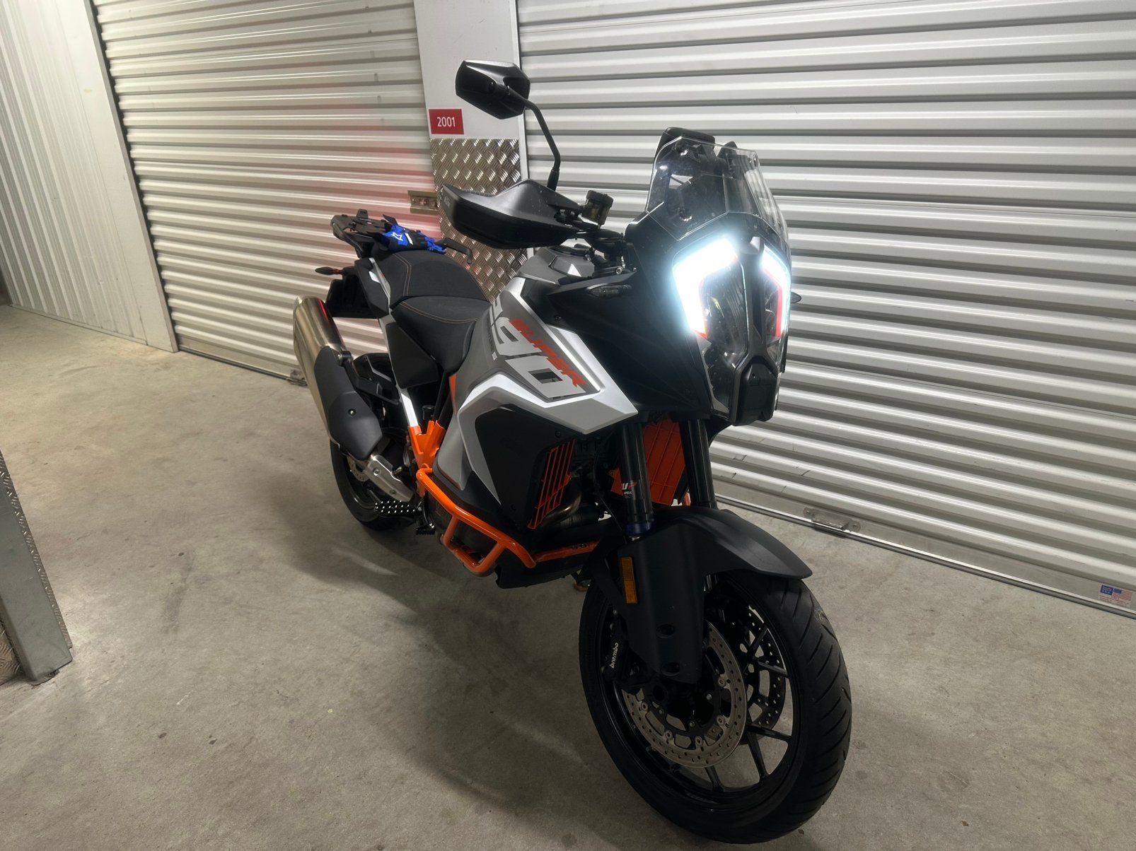 Ktm 1290 adventure, Ophalen