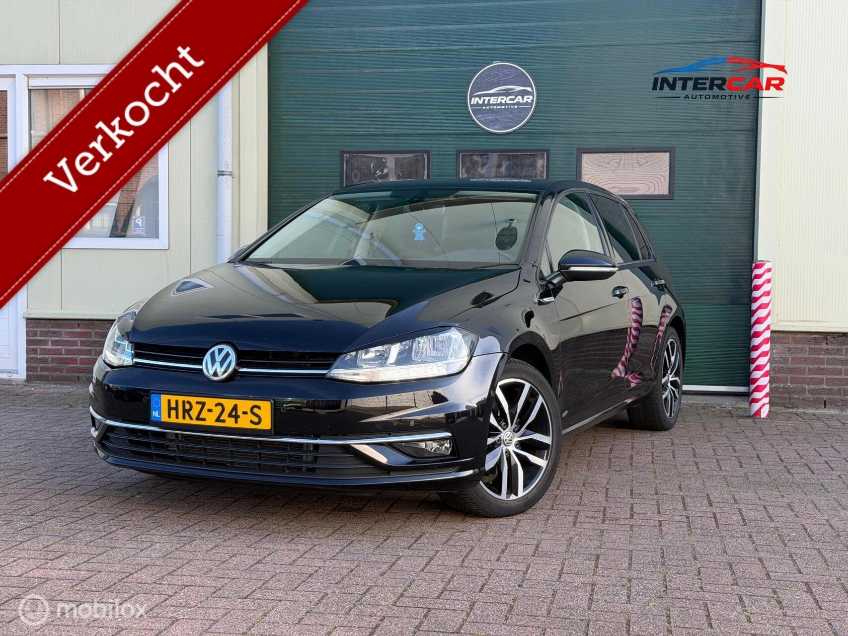 Volkswagen Golf 1.5 TGI 2020|DSG|ACC|Carplay|Camera|NW APK, Auto's, Volkswagen, 4 cilinders, CNG (Aardgas), Alcantara, Zwart