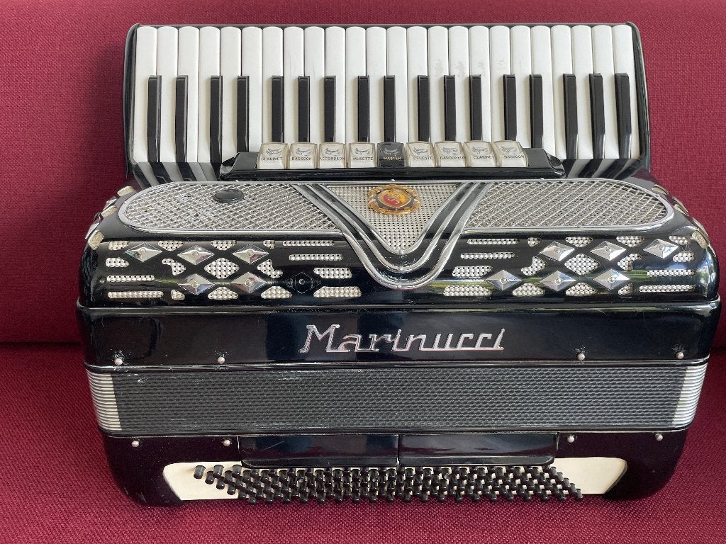 Italiaanse Marinucci accordeon Modell 850 . 4 korig . ., Muziek en Instrumenten, Accordeons, Gebruikt, Met koffer, Toetsaccordeon