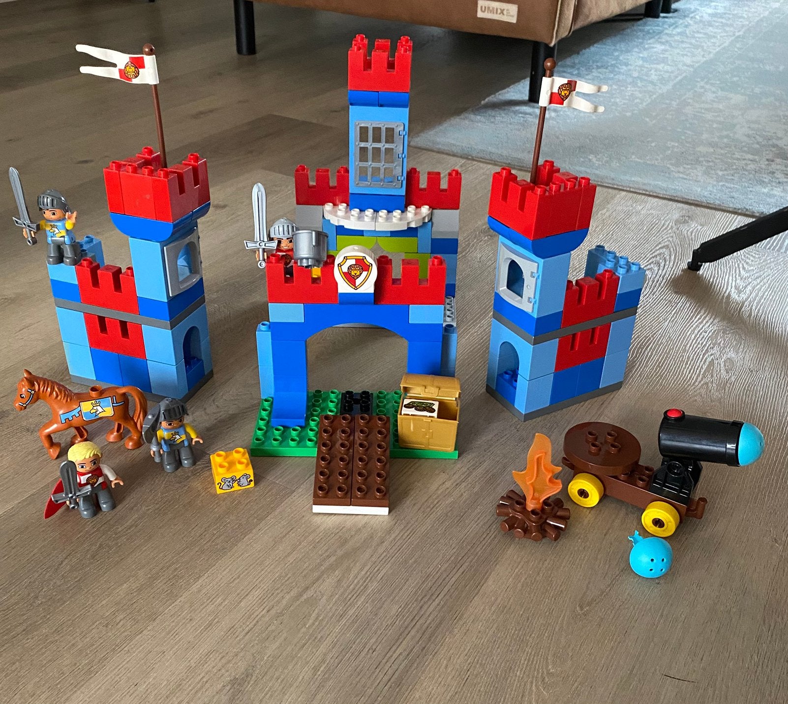 LEGO DUPLO groot koningskasteel, Ophalen of Verzenden, Zo goed als nieuw