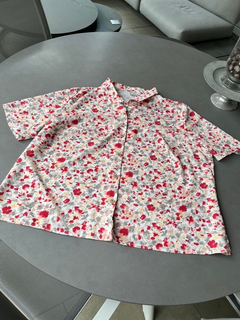 Wit/rood/grijs/abricot gebloemde Setter Lady blouse, maat 52, Blouse of Tuniek, Zo goed als nieuw, Setter, Meerkleurig