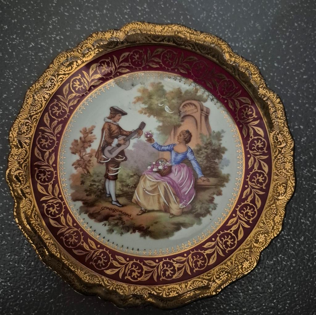 Limoges porselein bordje rood 18 cm, Ophalen of Verzenden