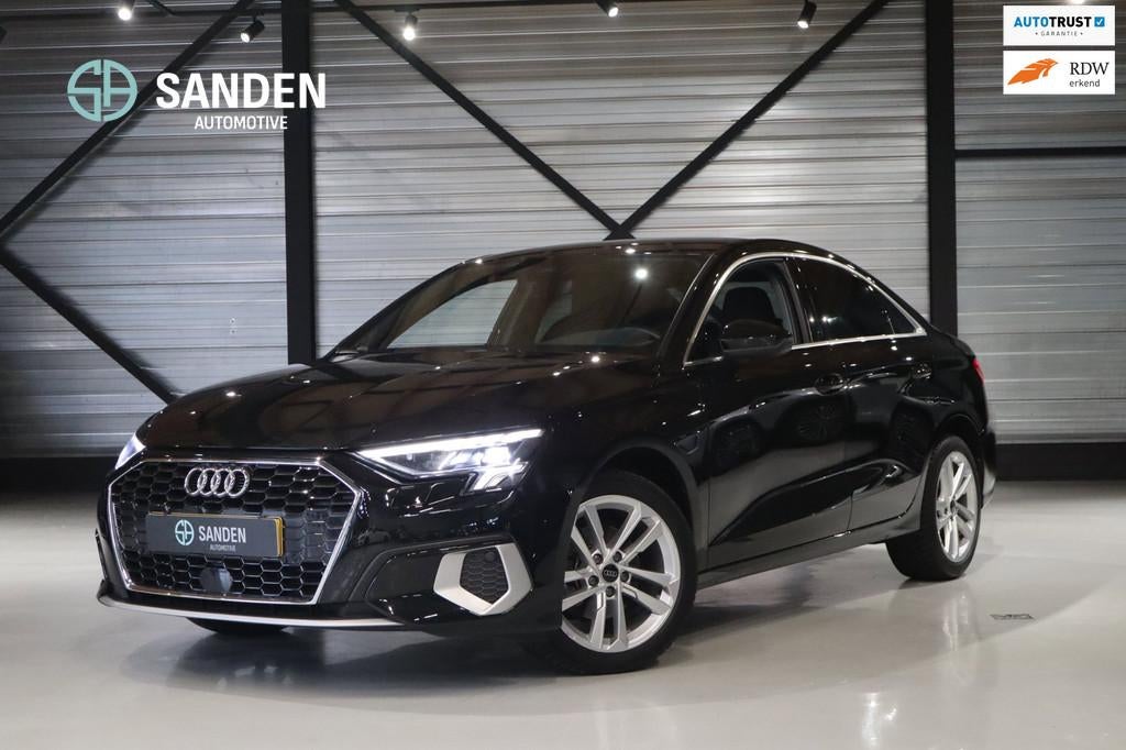 Audi A3 Limousine 30 TFSI Advanced edition Limousine|Automaa, Stof, Gebruikt, Zwart, Origineel Nederlands