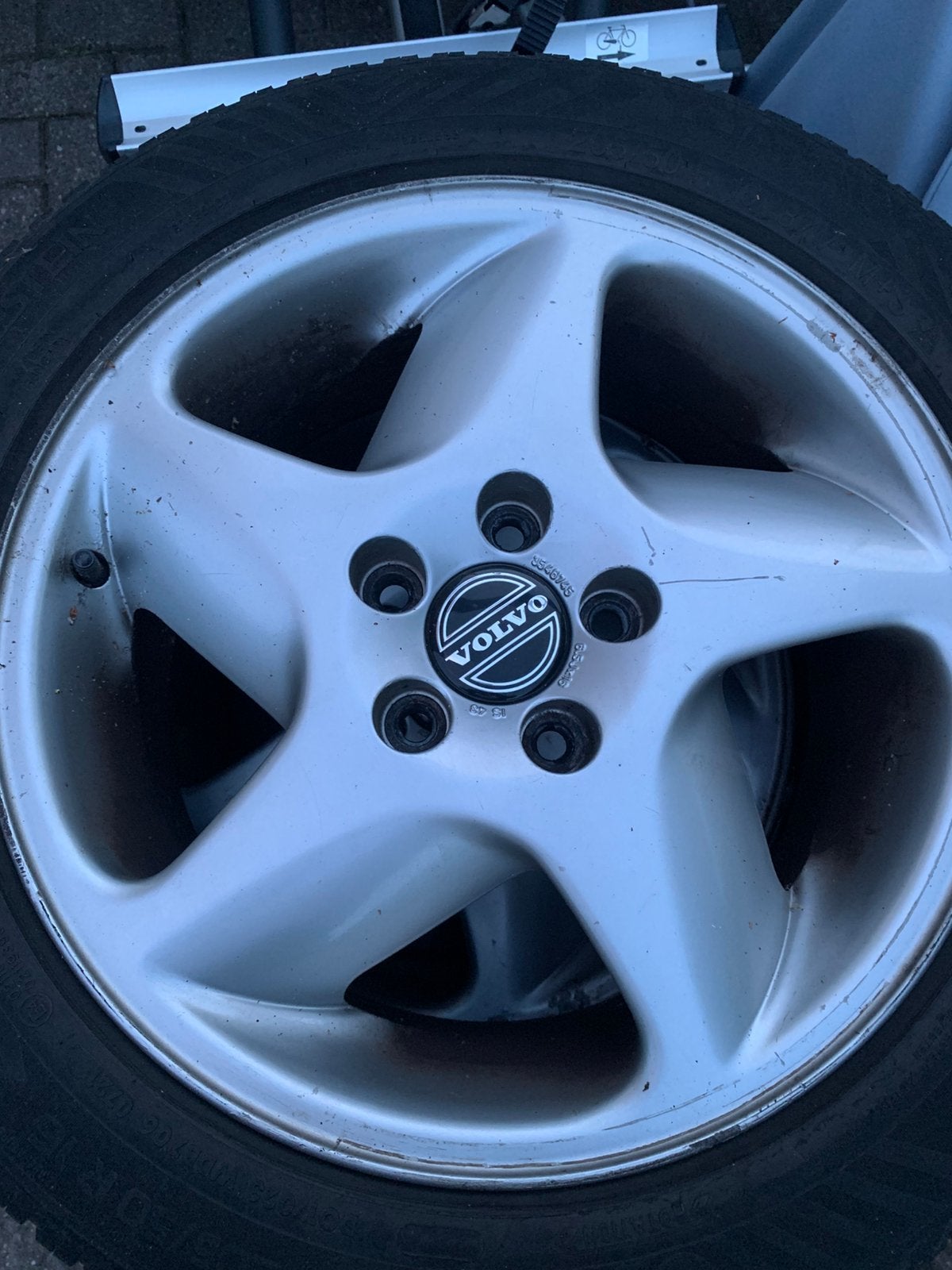 16 inch volvo velgen, Ophalen