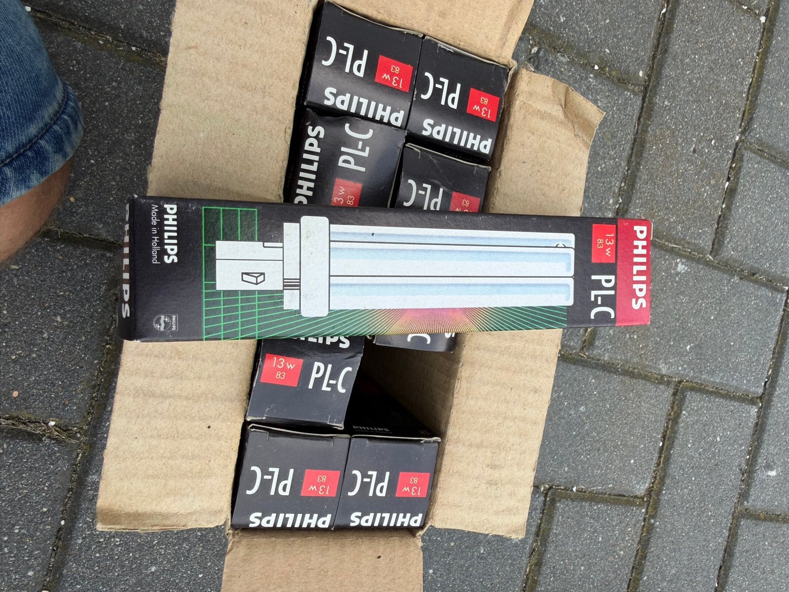 Philips PL-C 13W 83 spaarlampen - Nieuw in doos, Ophalen of Verzenden, Nieuw, Overige fittingen, Philips