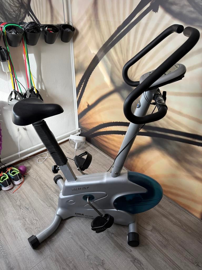 Hometrainer Proteus Cycle PEC-3250, Ophalen, Gebruikt, Metaal, Benen