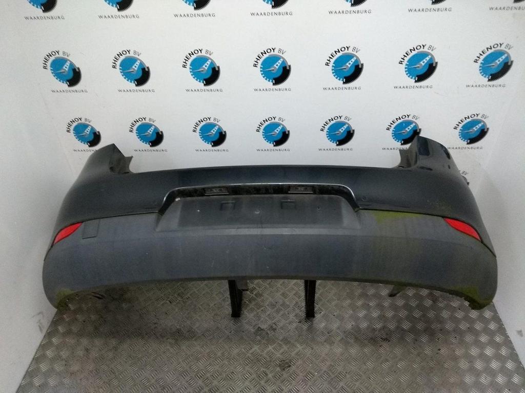 RENAULT MEGANE 1.5 dCi Bose BUMPER ACHTER 2012, Gebruikt, Ophalen of Verzenden, Stiba lid, Achter