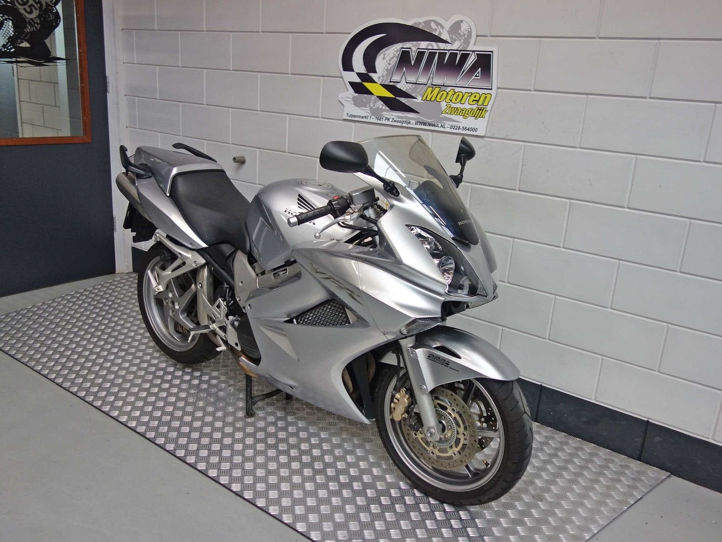 HONDA VFR 800, Motoren, Motoren | Honda, 782 cc, HONDA, 4 cilinders, Motorrijbewijs A
