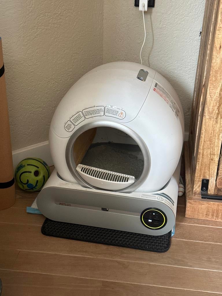 Petlux automatische kattenbak, Ophalen, Zelfreinigend, Zo goed als nieuw, Open