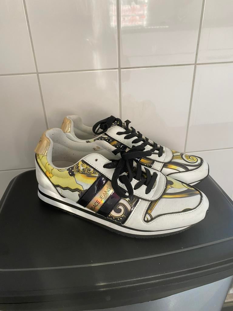 versace sneakers, Kleding | Dames, Schoenen, Ophalen of Verzenden, Zo goed als nieuw, Zwart, Sneakers of Gympen