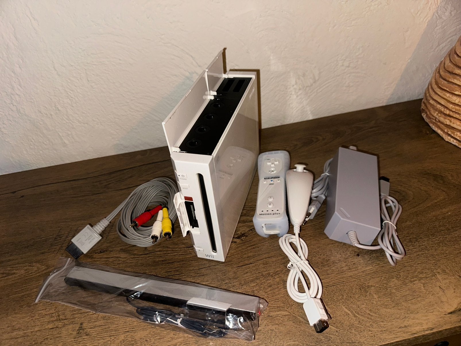 Refurbished Nintendo Wii Console met motionplus controller, Ophalen of Verzenden, Zo goed als nieuw, Met 1 controller
