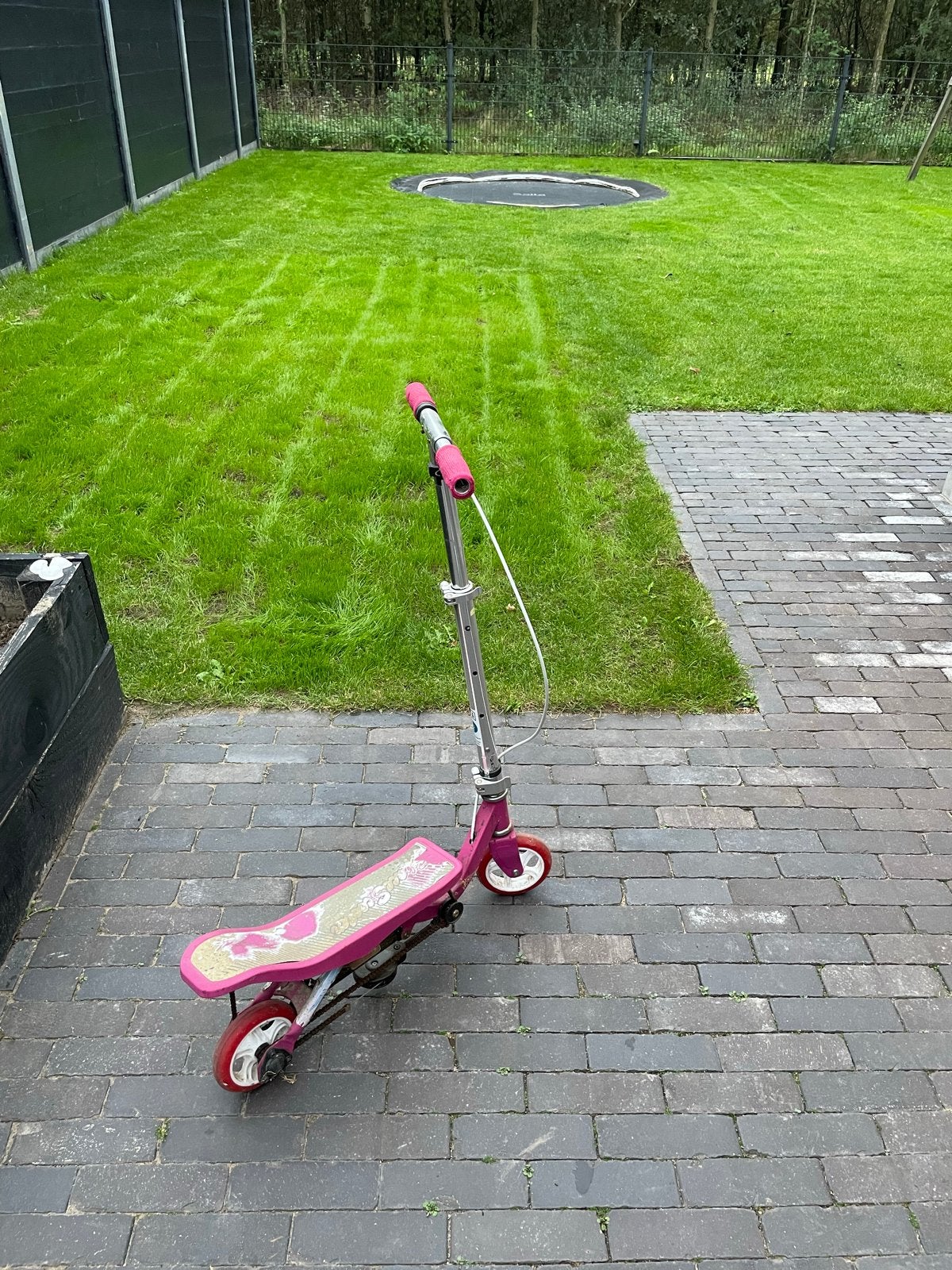Space scooter - step - roze - voor kinderen - Gebruikt, Fietsen en Brommers, Ophalen, Gebruikt, Gewone step
