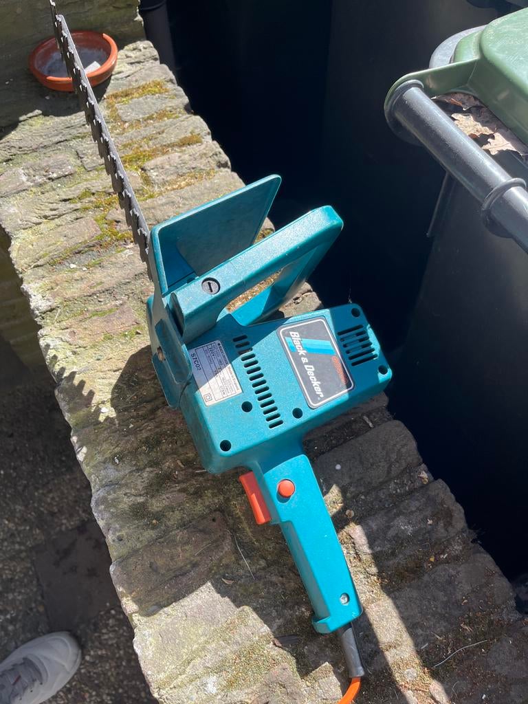 Black & Decker GC300 elektrische heggenschaar, Ophalen of Verzenden, Gebruikt, Elektrisch