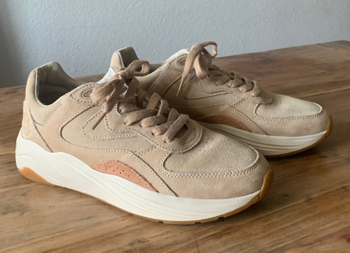 Dames sneakers HUB, Beige, Ophalen of Verzenden, Sneakers of Gympen, Zo goed als nieuw