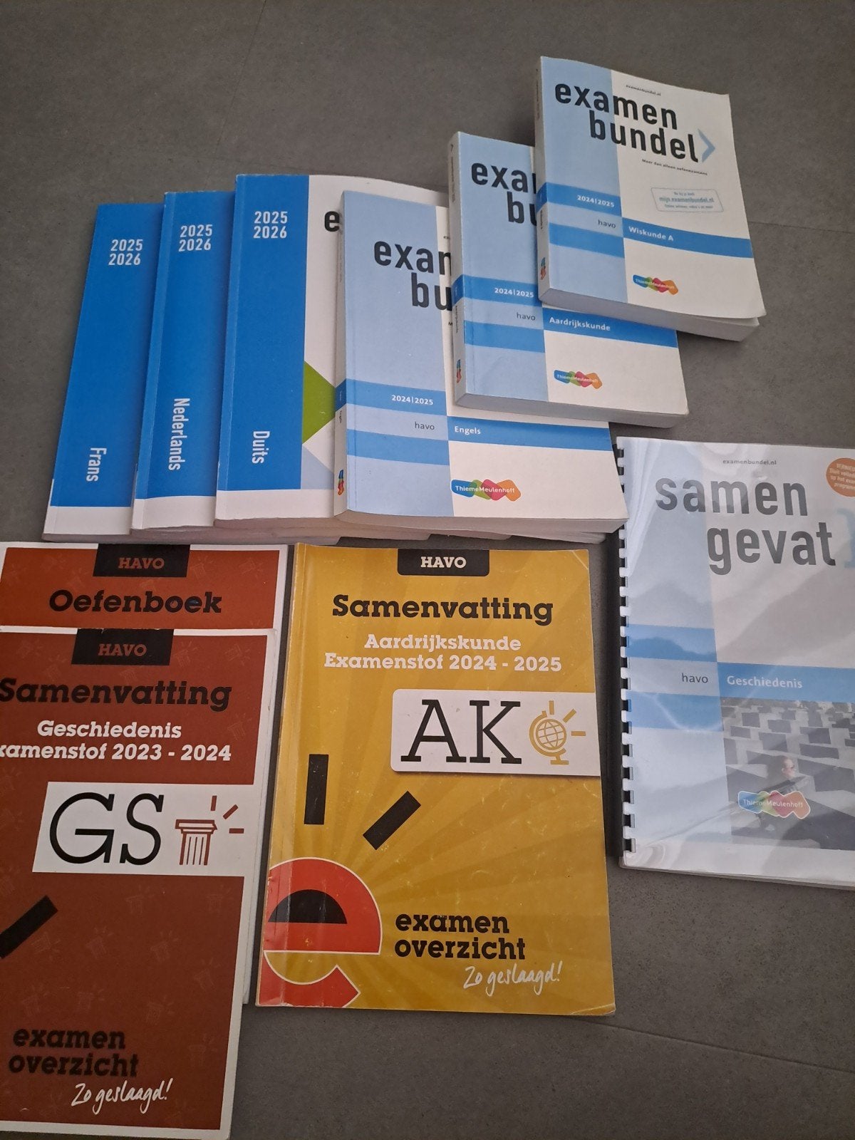 Examenbundels en samenvattingen HAVO 2023-2026, Niet van toepassing, Diverse auteurs, Alpha, Ophalen