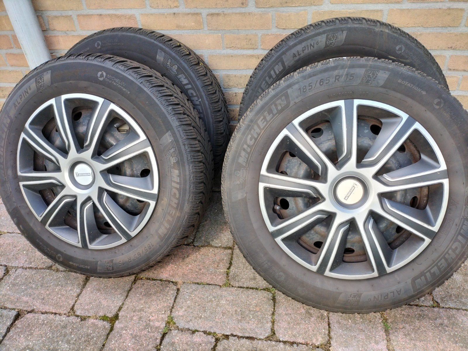 Michelin Alpine 6 winterbanden met velgen 185/65 R15, Auto-onderdelen, Banden en Velgen, Ophalen, Gebruikt, 15 inch, Banden en Velgen