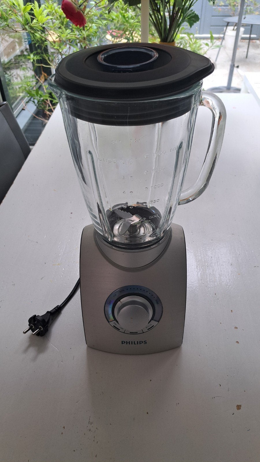 Philips Blender HR2094 (motor werkt, mes defect), Witgoed en Apparatuur, Blenders, Ophalen, Blender
