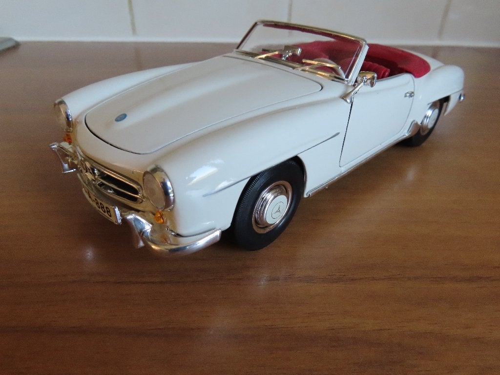 Maisto 1:18 Mercedes-Benz 190 SL Roadster nieuw!, Hobby en Vrije tijd, Modelauto's | 1:18, Ophalen of Verzenden, Nieuw, Auto, Maisto