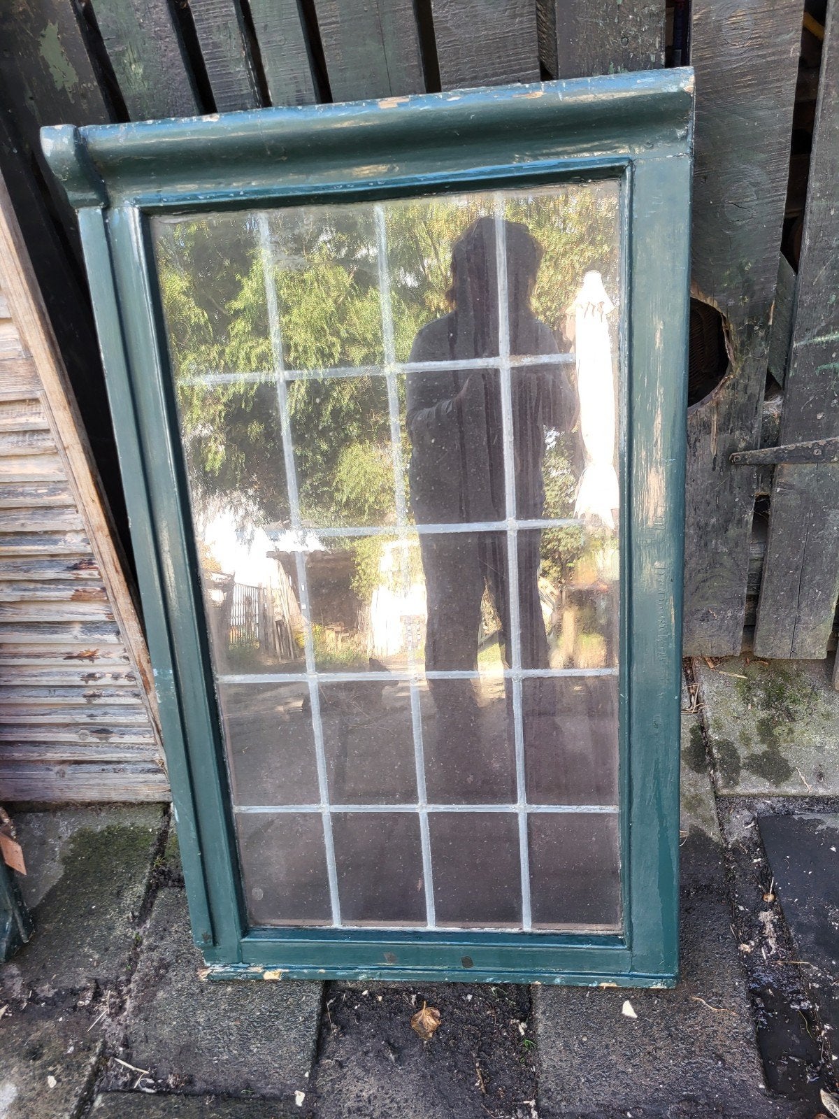 Antiek glas in lood raam met houten kozijn en vóór zetraam, Gevelraam of Ruit, Gebruikt, Glas in lood, 80 tot 120 cm