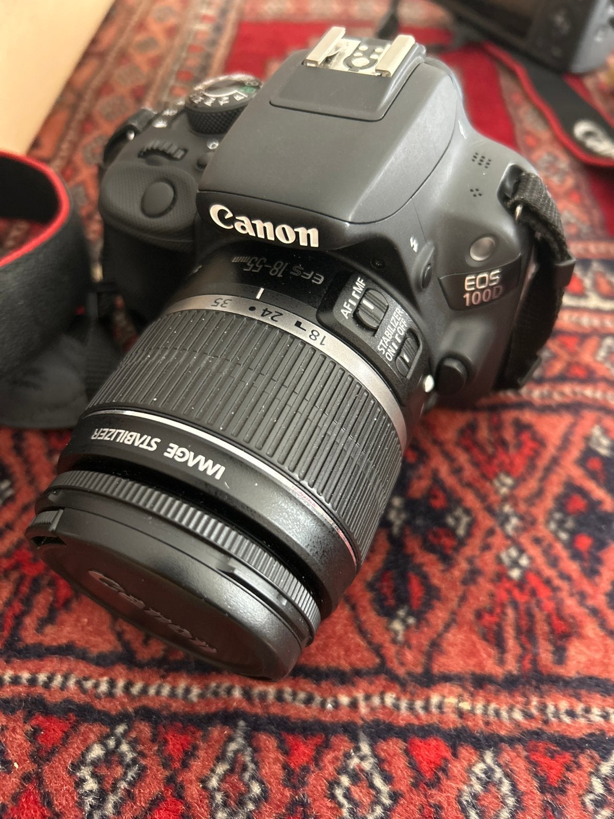Canon EOS 100D Spiegelreflexcamera met 2 lenzen, Gebruikt, Spiegelreflex, Canon, Beeldstabilisatie