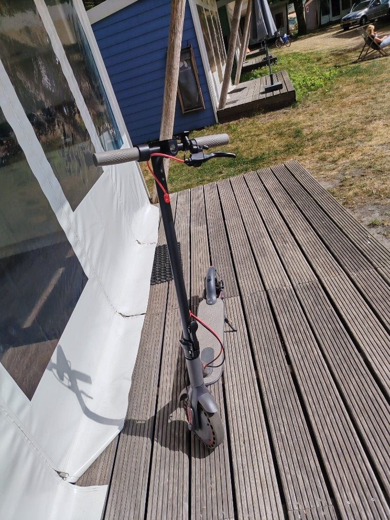 Elektrische step, Fietsen en Brommers, Ophalen, Zo goed als nieuw, Elektrische step (E-scooter), Aovopro