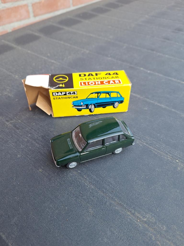 Daf 44 Stationcar Variomatic Lion Car Made in Holland, Hobby en Vrije tijd, Modelauto's | 1:50, Ophalen of Verzenden, Zo goed als nieuw