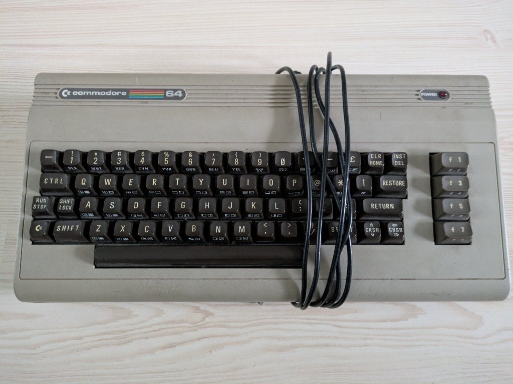 Commodore 64 met toebehoren, Ophalen of Verzenden, Commodore C64