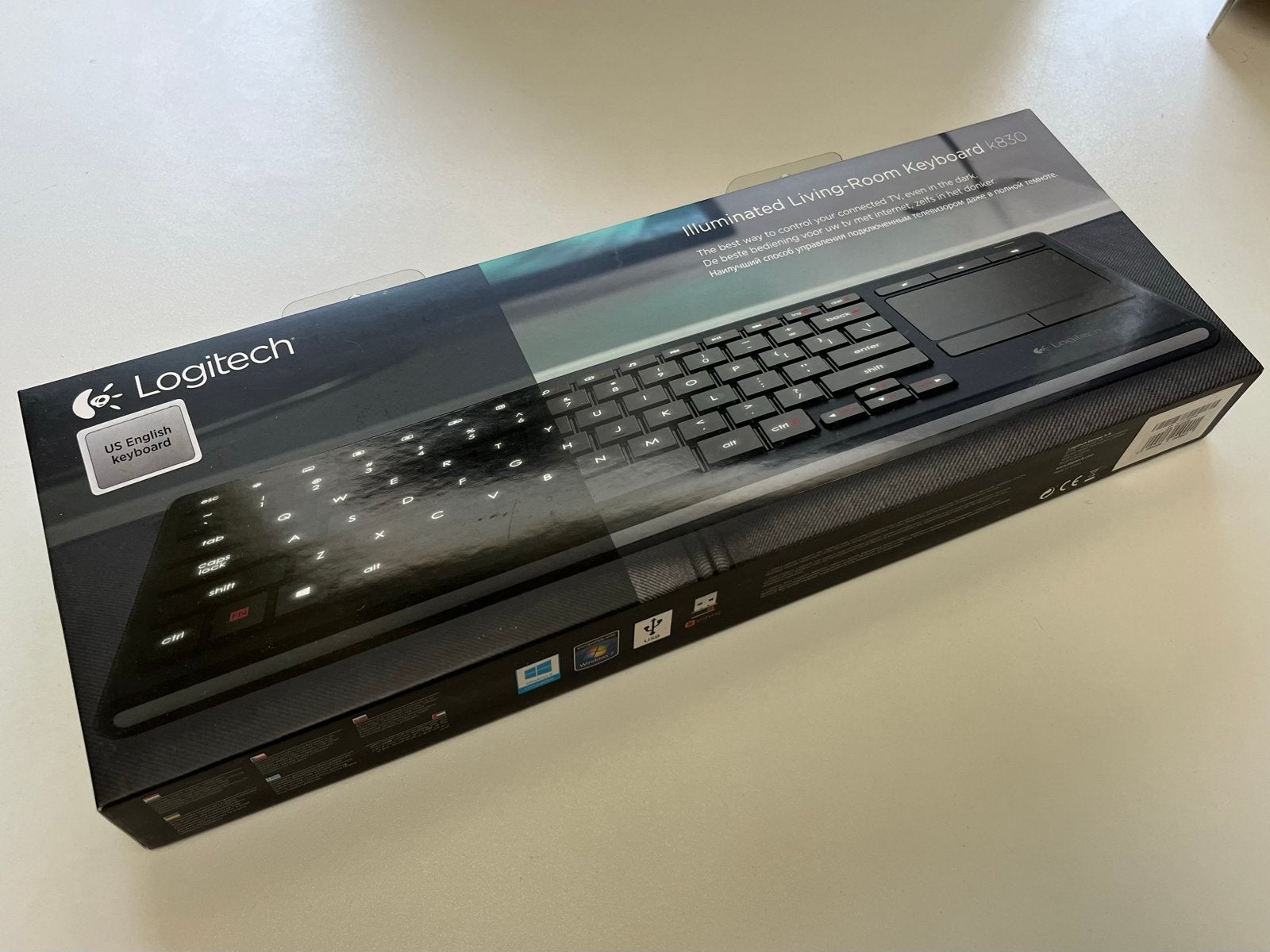 Logitech K830 Verlicht Draadloos Toetsenbord met Touchpad, Computers en Software, Toetsenborden, Gebruikt, Draadloze ontvanger