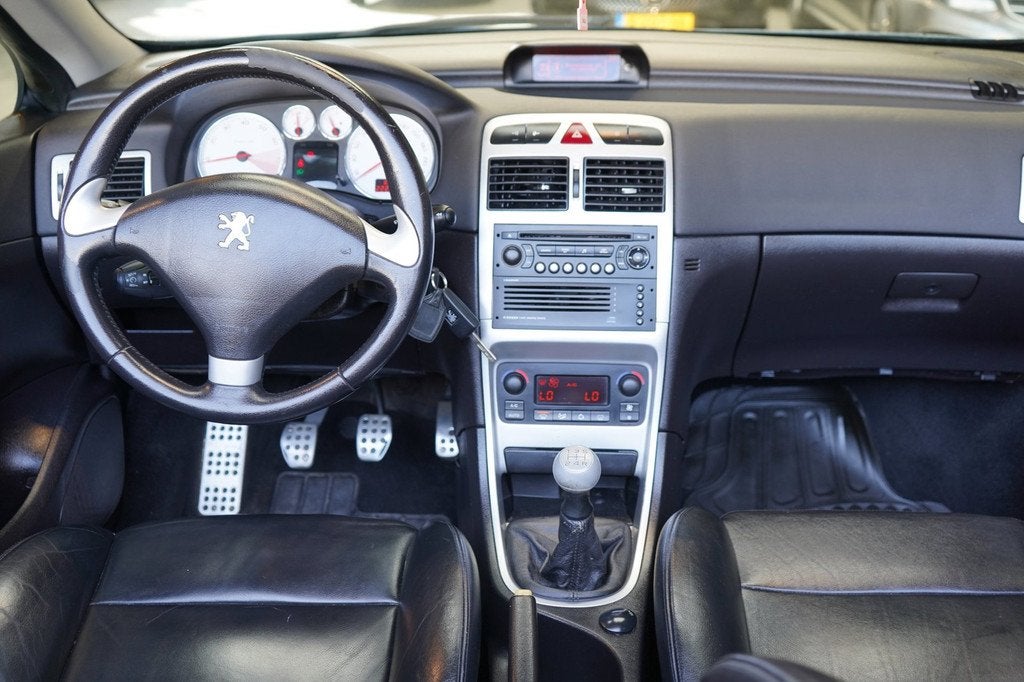 Peugeot 307 CC 2.0-16V Sport | AIRCO | CRUISE | PDC | STOELV, Auto's, Peugeot, Voorwielaandrijving, 730 kg, 4 cilinders, Cabriolet