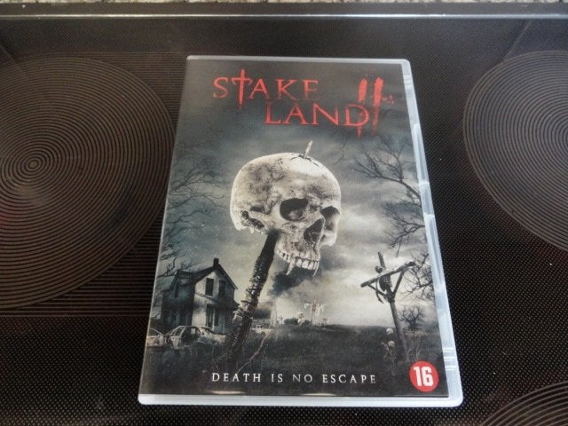 DVD Stake Land II Death Is No Escape, Alle leeftijden, Verzenden, Zo goed als nieuw, Overige genres